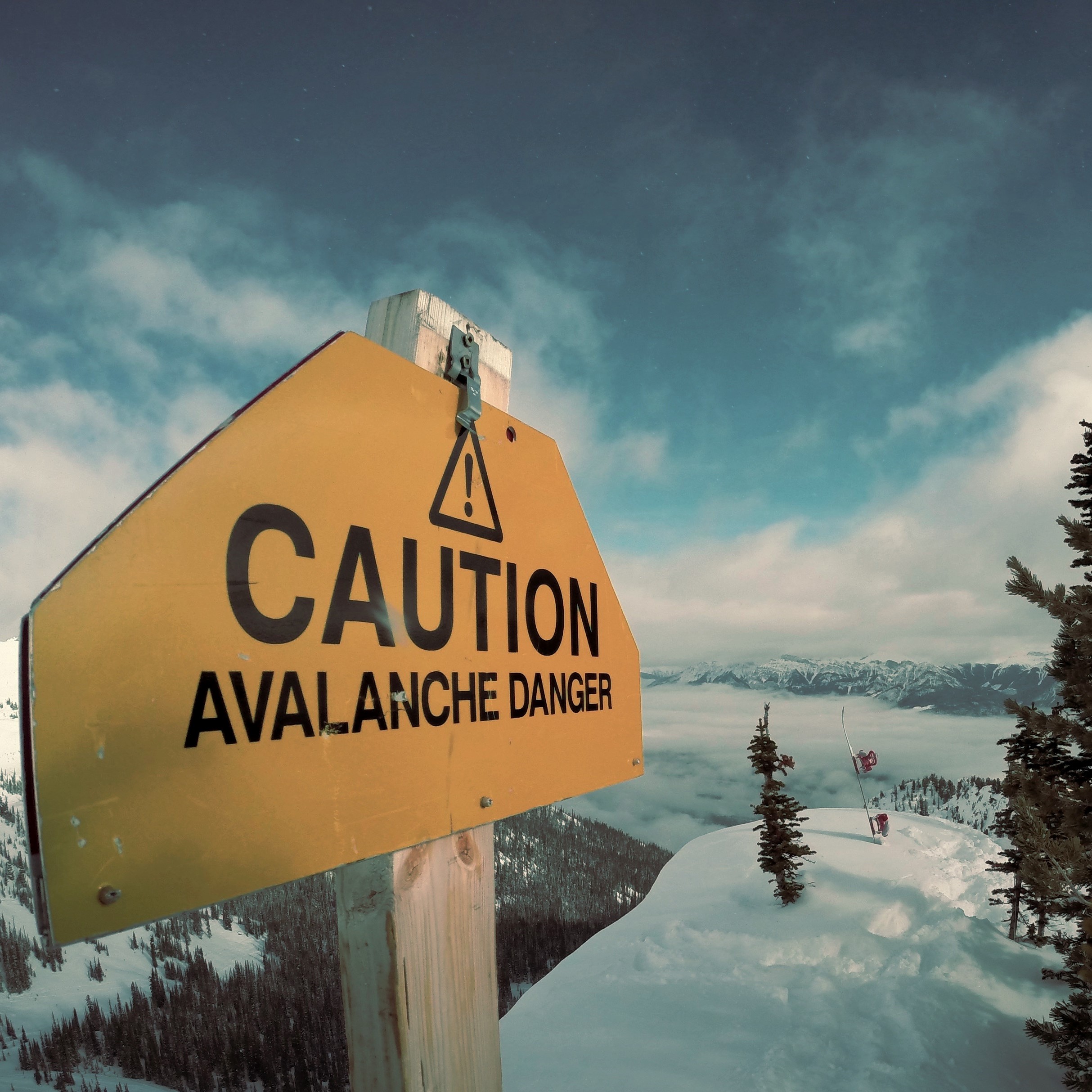 Hands-On Avalanche Awareness Clinic with Mount Hood Institute, Northwest School of Survival, and KAF Adventures